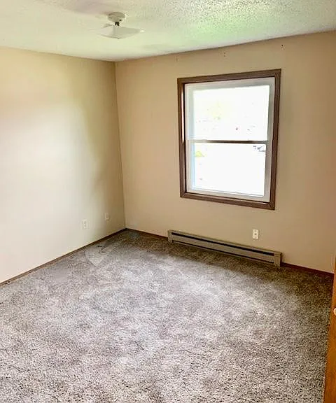 1138 Imperial Cir #8 — Photo 4