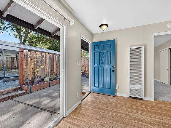2nd image of 1112 Mountain View Blvd #B
