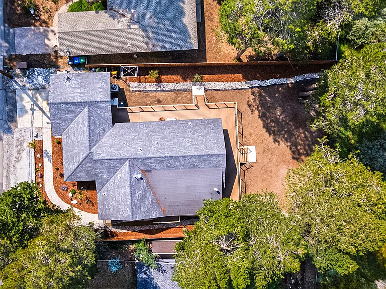 1090 Fairway Ave — Photo 43