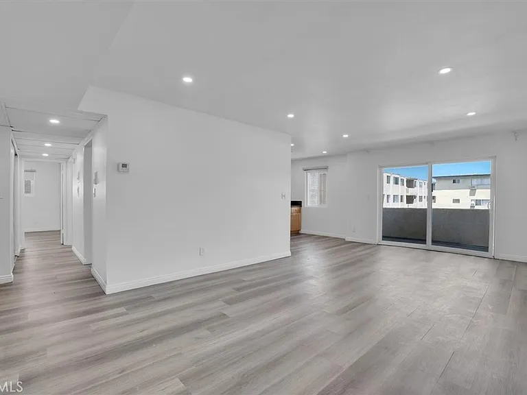 5412 Lindley Ave #110 — Photo 11