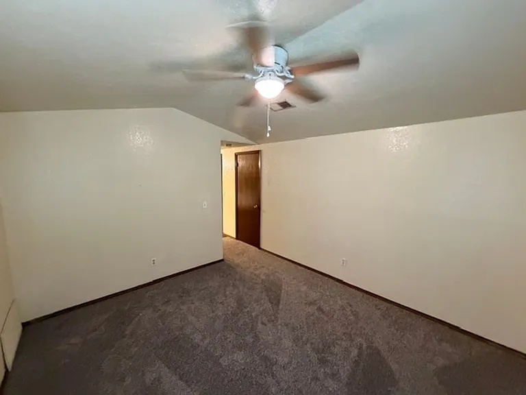 2124 Lonnie Ln — Photo 15