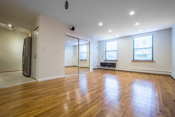 Rented by Brick&Mortar | media 21