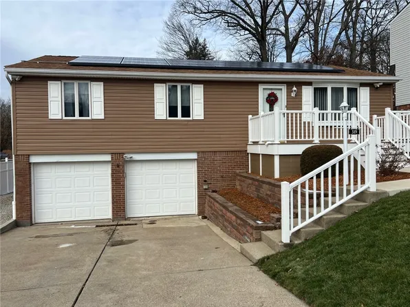 319 Darlan Hill Dr, Pittsburgh, PA 15239