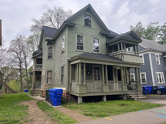 2nd image of 174 Bowdoin St