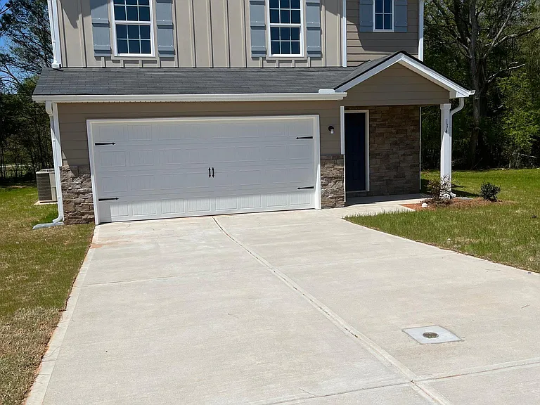 134 Dogwood Ln — Photo 1
