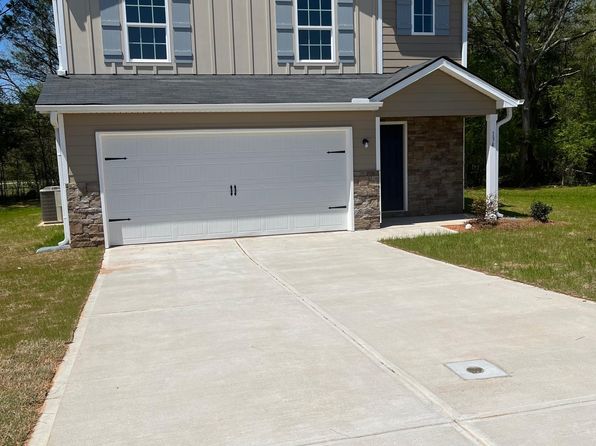 134 Dogwood Ln