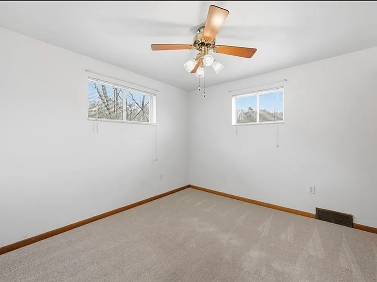 226 Frankfort Ave — Photo 8