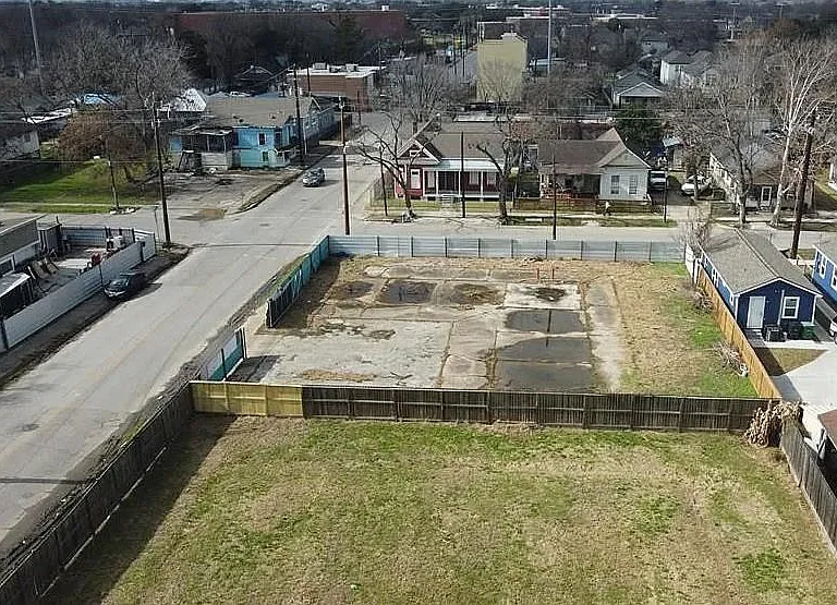 1503 Quitman St — Photo 1