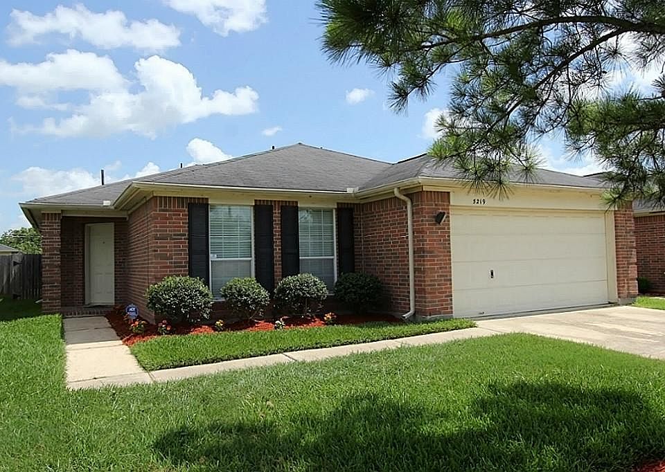 1st image of 5219 Honeyvine Dr