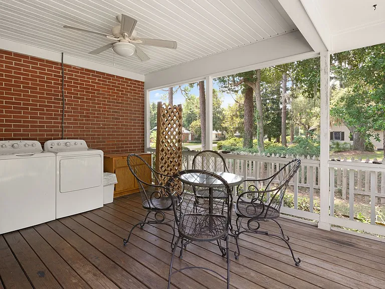 501 Bailey St — Photo 29