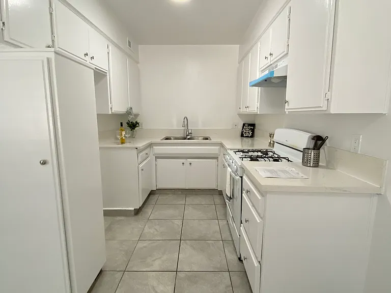 13071 San Fernando Rd #1 — Photo 14