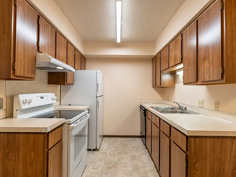 6245 Normandy Dr #10 — Photo 17