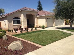 1682 E Waterford Ave, Fresno, CA