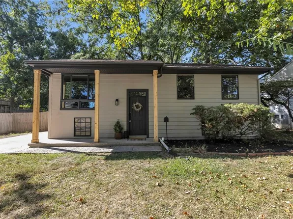 18609 E Susquehanna Rdg, Independence, MO 64056