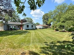 10335 Holiday Dr, Zeeland, MI 49464