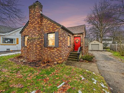 1221 Cambridge Dr, Kalamazoo, MI, 49001