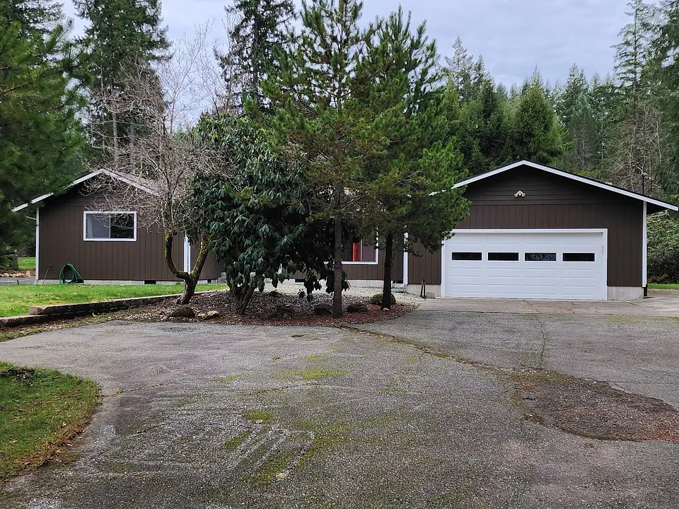 280 E Shamrock Dr
