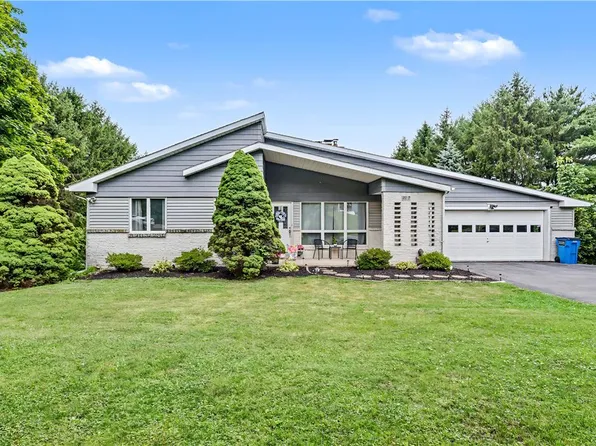 7717 Herstra Ct, New Tripoli, PA 18066