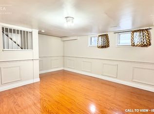 702 Brock St S #2, Whitby, ON L1N 4L2