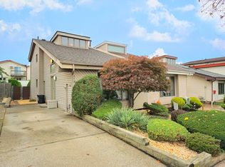472 Colon Ave, Staten Island, NY 10308