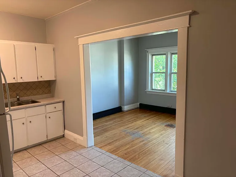 118 Lake St #3 — Photo 5