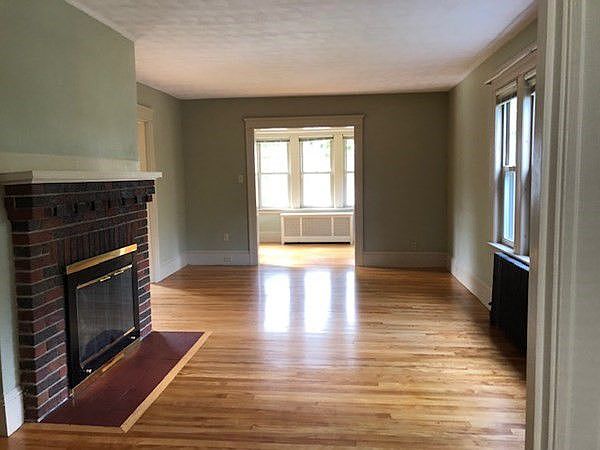 1st image of 118 Forest St
