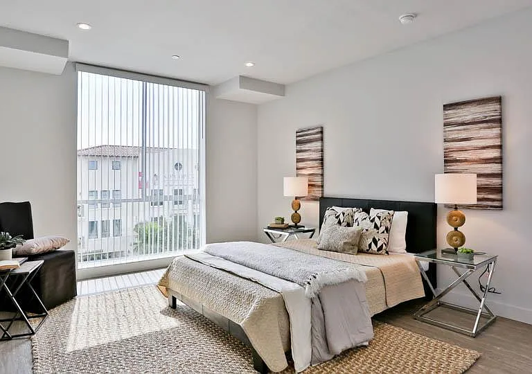 727 Wilcox Ave #305 — Photo 37