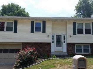 7399 Oakdale Dr, Newburgh, IN