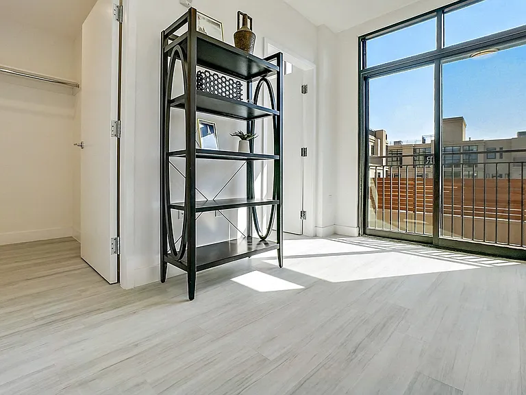 Residences at Village Walk — Photo 63