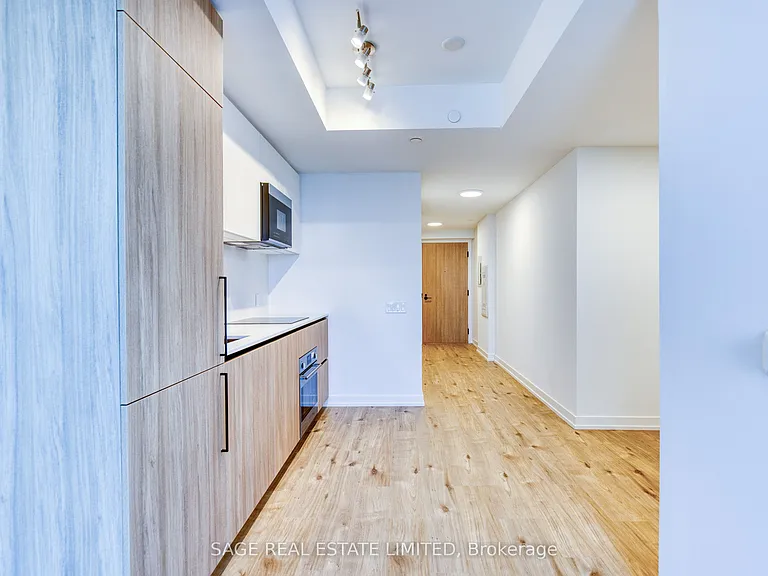 35 Parliament St #2812 — Photo 1