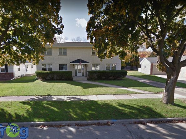15 Woodmere Ct APT 4