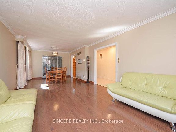 4th image of 39 Kathrose Dr