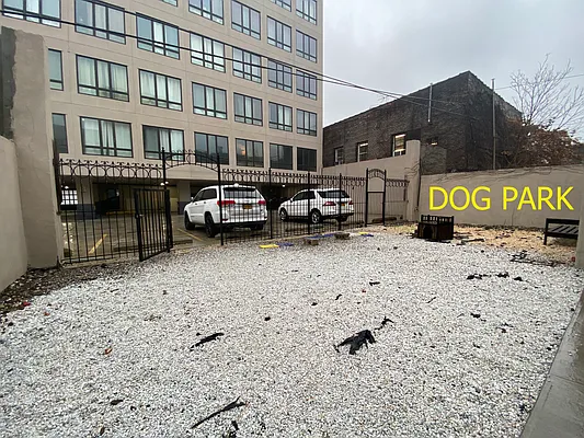 Rented by City Vista Inc | media 37