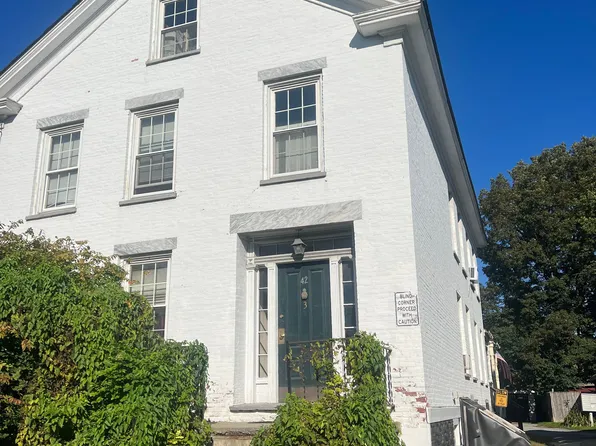 42 S Main St, 42 S Main St #3, Rutland, VT 05701