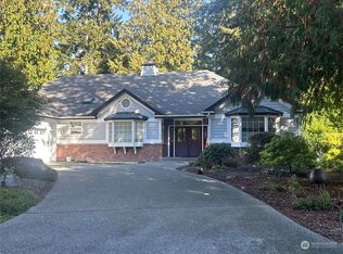 121 Arnold Palmer Pkwy, Sequim, WA