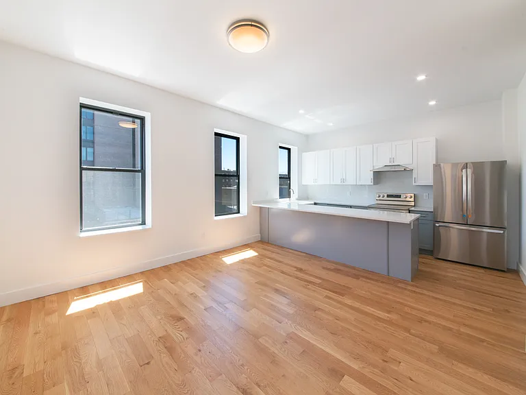 500 W 184th St #2 — Photo 4