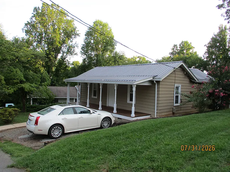 156 Ridge St — Photo 2