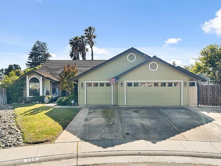 116 Fern Ct — Photo 1