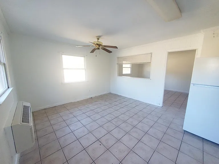2300 Alfalfa Ln — Photo 2