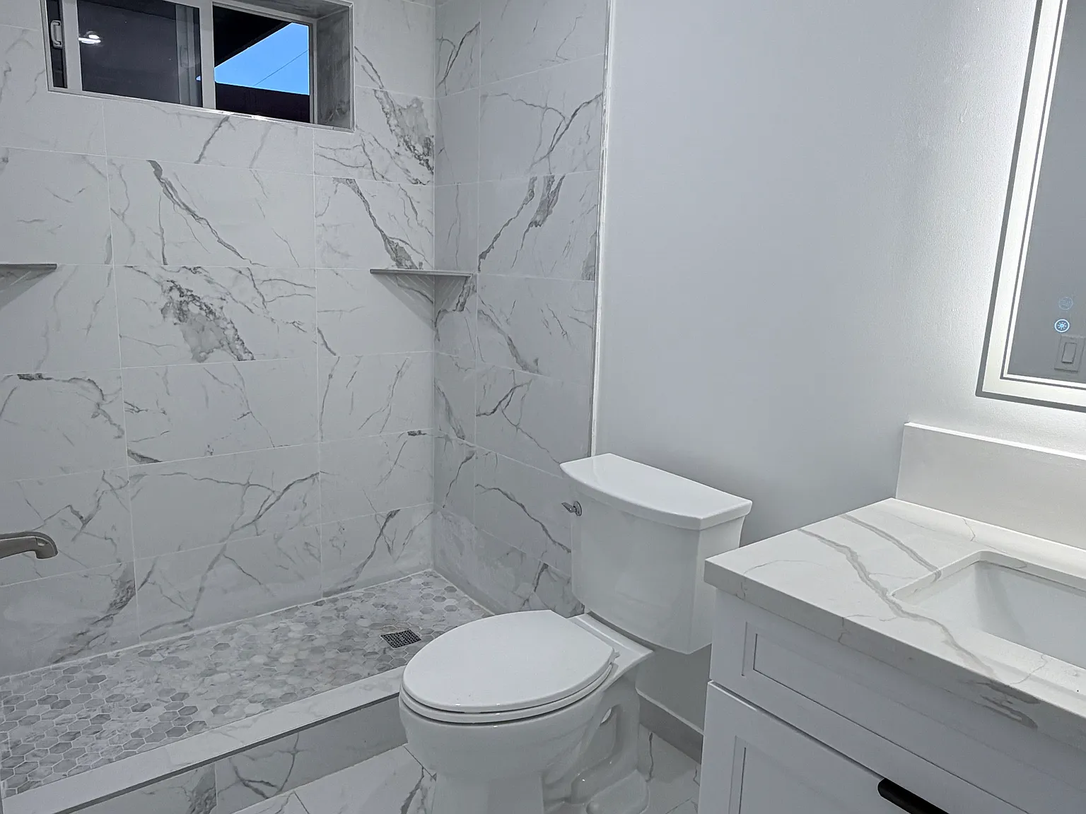 2 bed, 750 sqft, $2,800 — Photo 3
