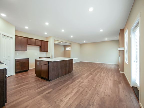 4th image of 10720 187th Street Ct E
