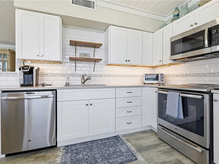 3554 Ocean Drive 703S #403N — Photo 6