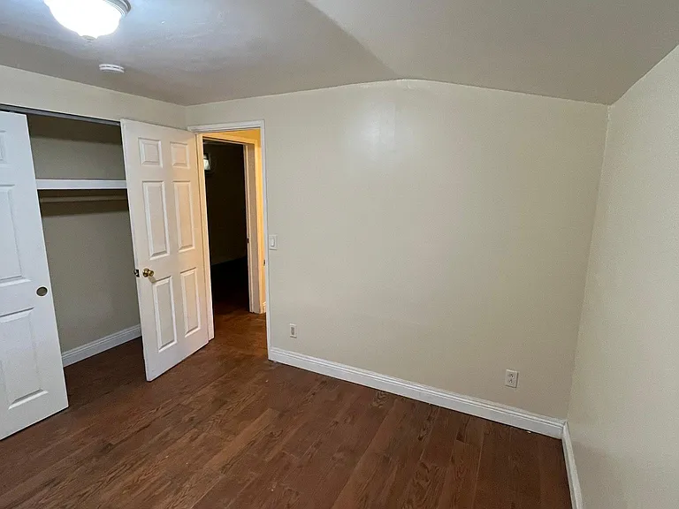 4225 Estrella Ave #6 — Photo 16
