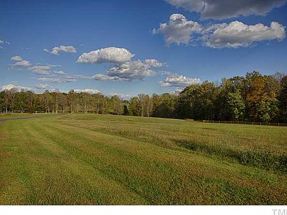 5th image of 11 Tall Oaks Cir