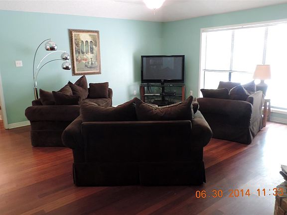2nd image of 304 Lincoln Hill Dr #1