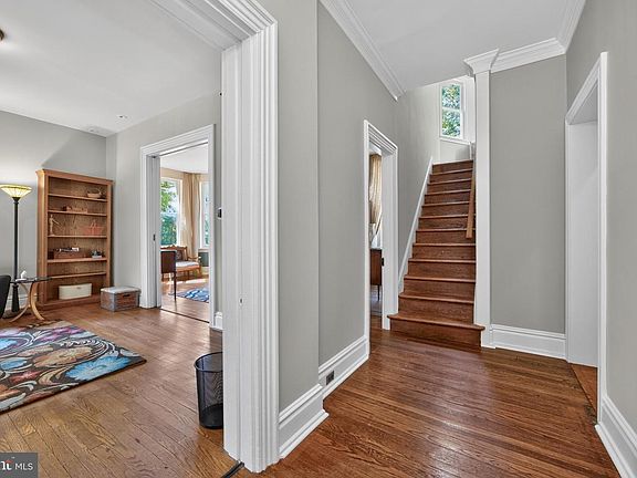 3rd image of 222 S Union St