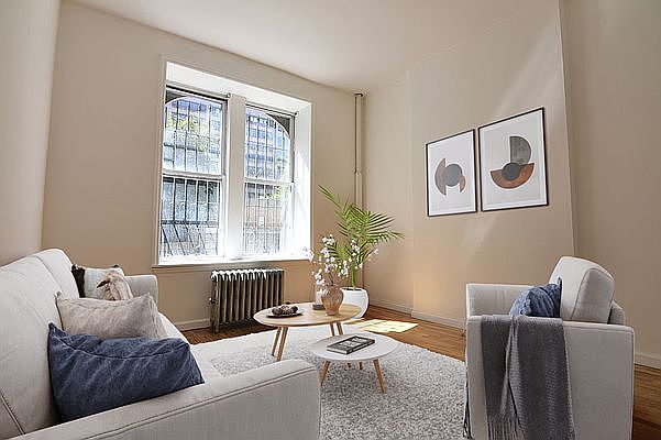 1st image of 305 W 111th St #1