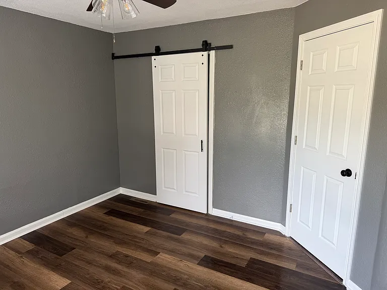 840 S Broadview Ave — Photo 9