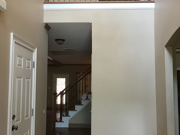 4th image of 761 Autumn Meadow Dr