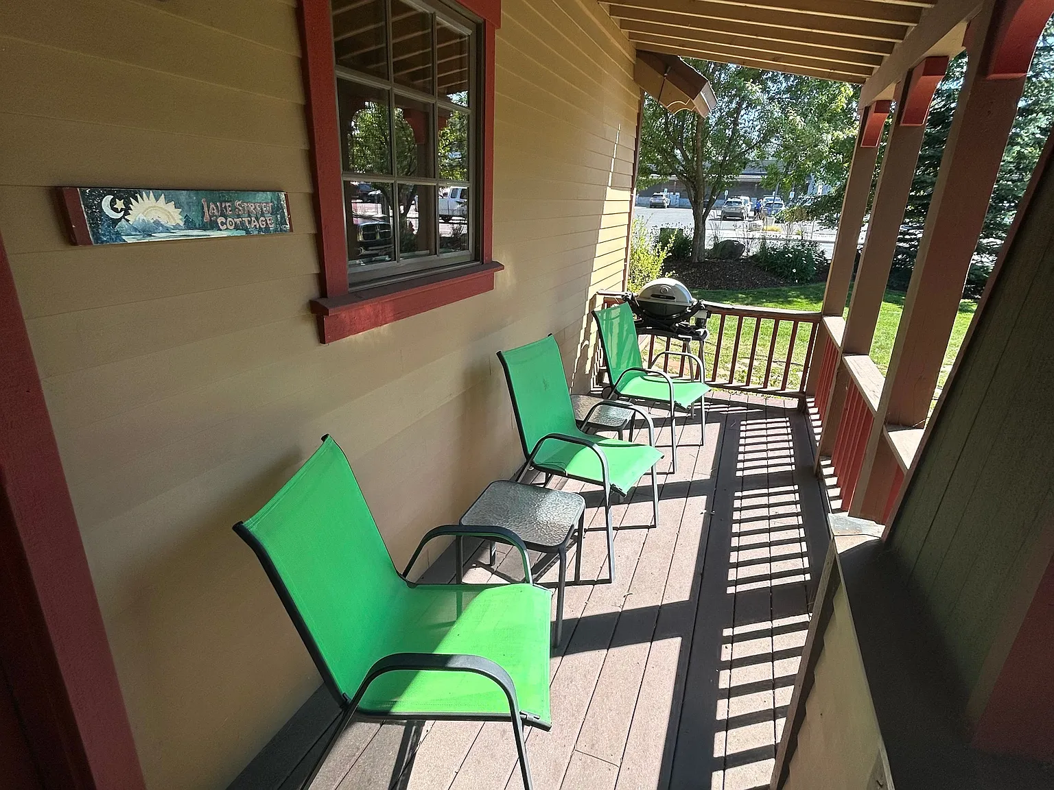1 bed, 1.5 bath, $1,400 — Photo 2